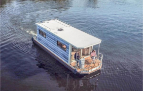 Beautiful ship/boat in Hennigsdorf w/ 1 Bedrooms, Hennigsdorf